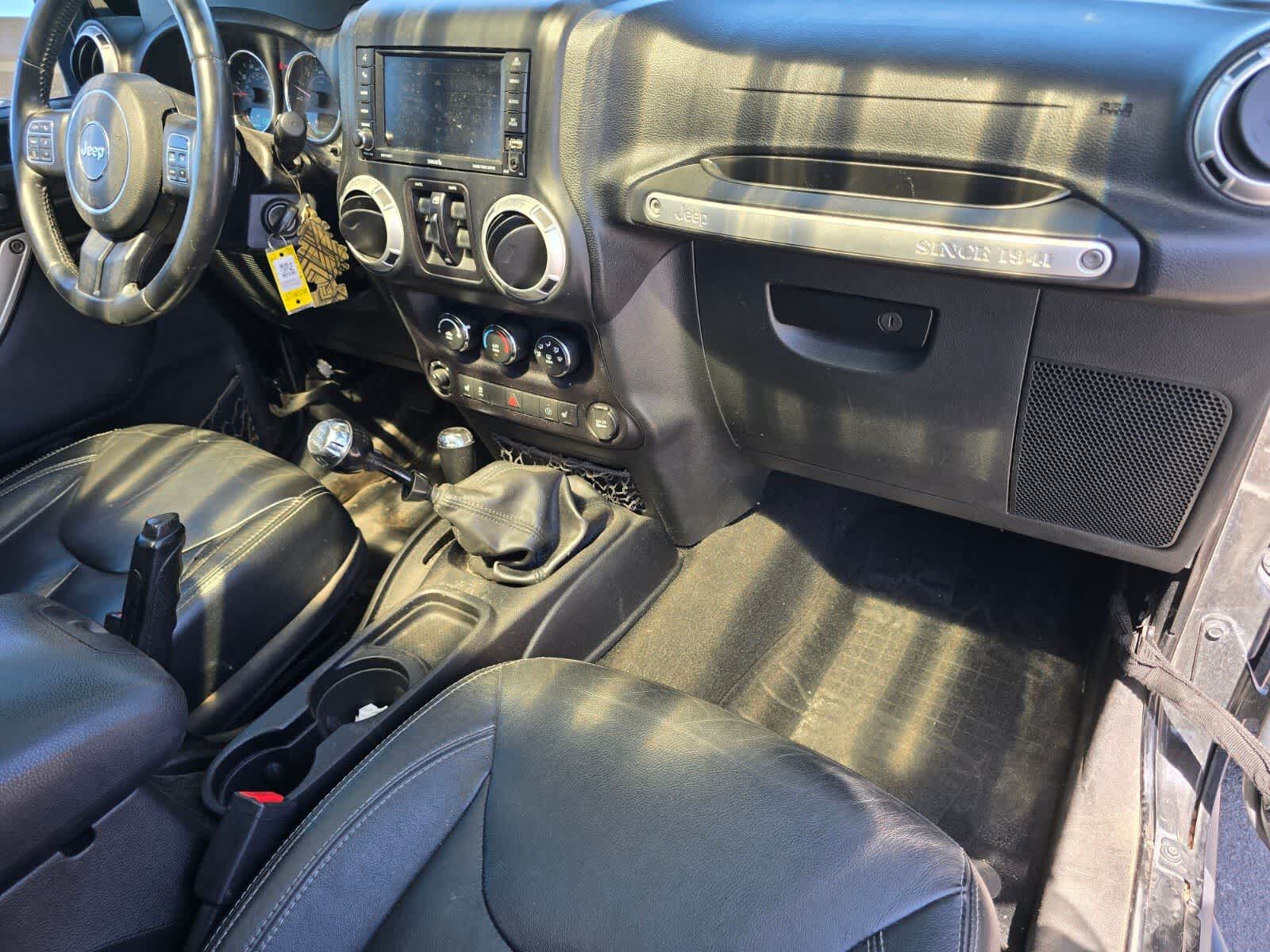 Jeep Wrangler Unlimited Sahara 2015