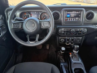 Jeep Wrangler High Tide 2023
