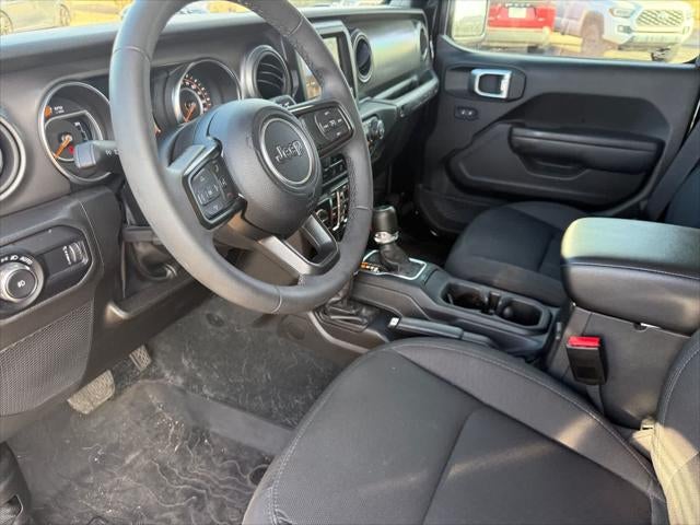 Jeep Wrangler High Tide 2023