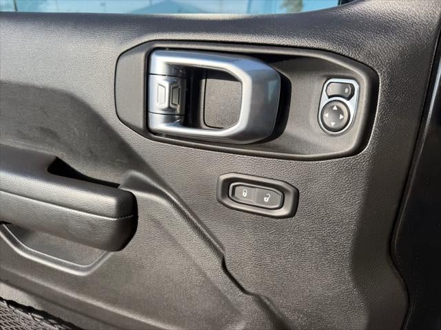 Jeep Wrangler High Tide 2023