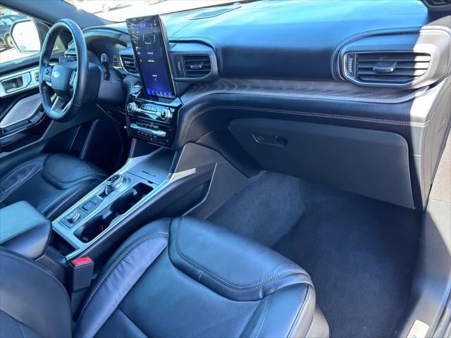 Ford Explorer Platinum 2023