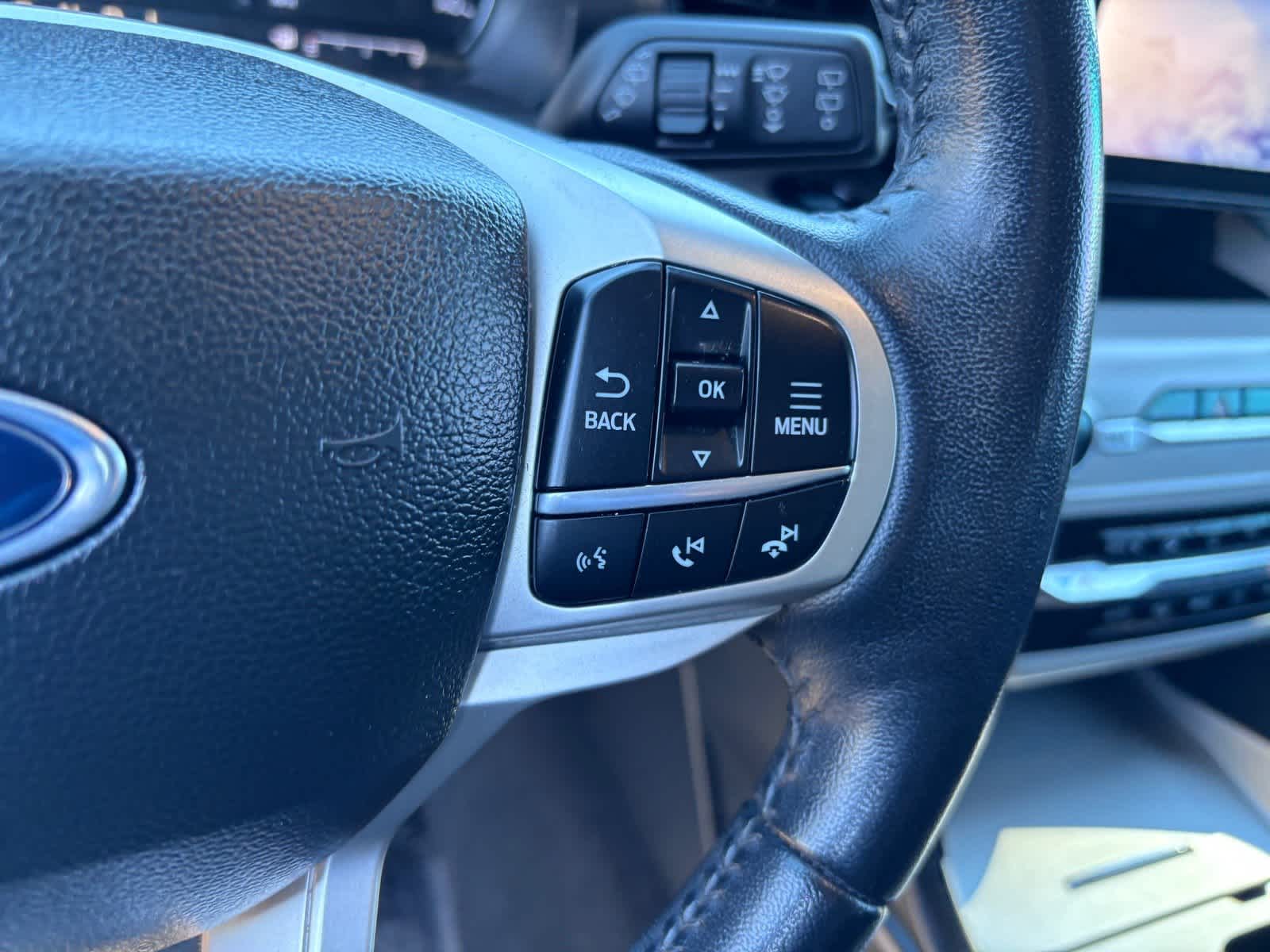 Ford Explorer XLT 2023