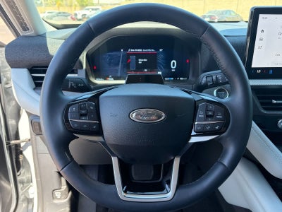 Ford Explorer Platinum 2025