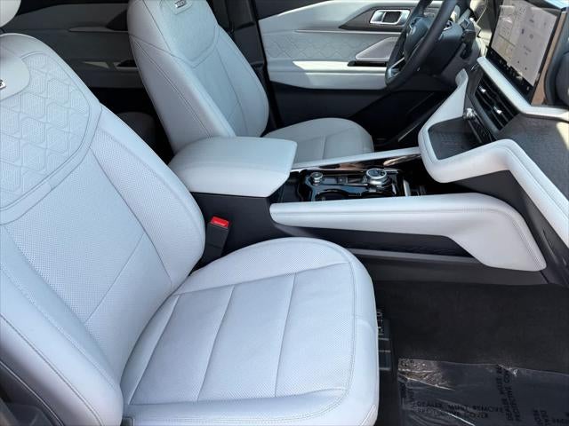 Ford Explorer Platinum 2025