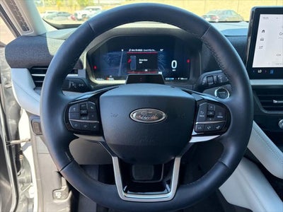 Ford Explorer Platinum 2025