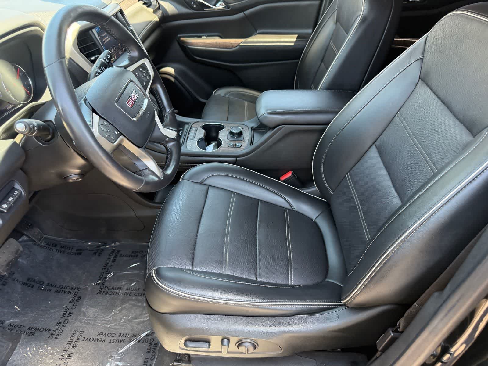 GMC Acadia Denali 2022