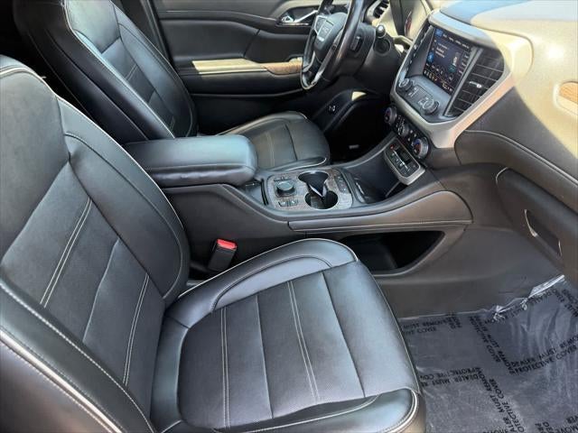 GMC Acadia Denali 2022