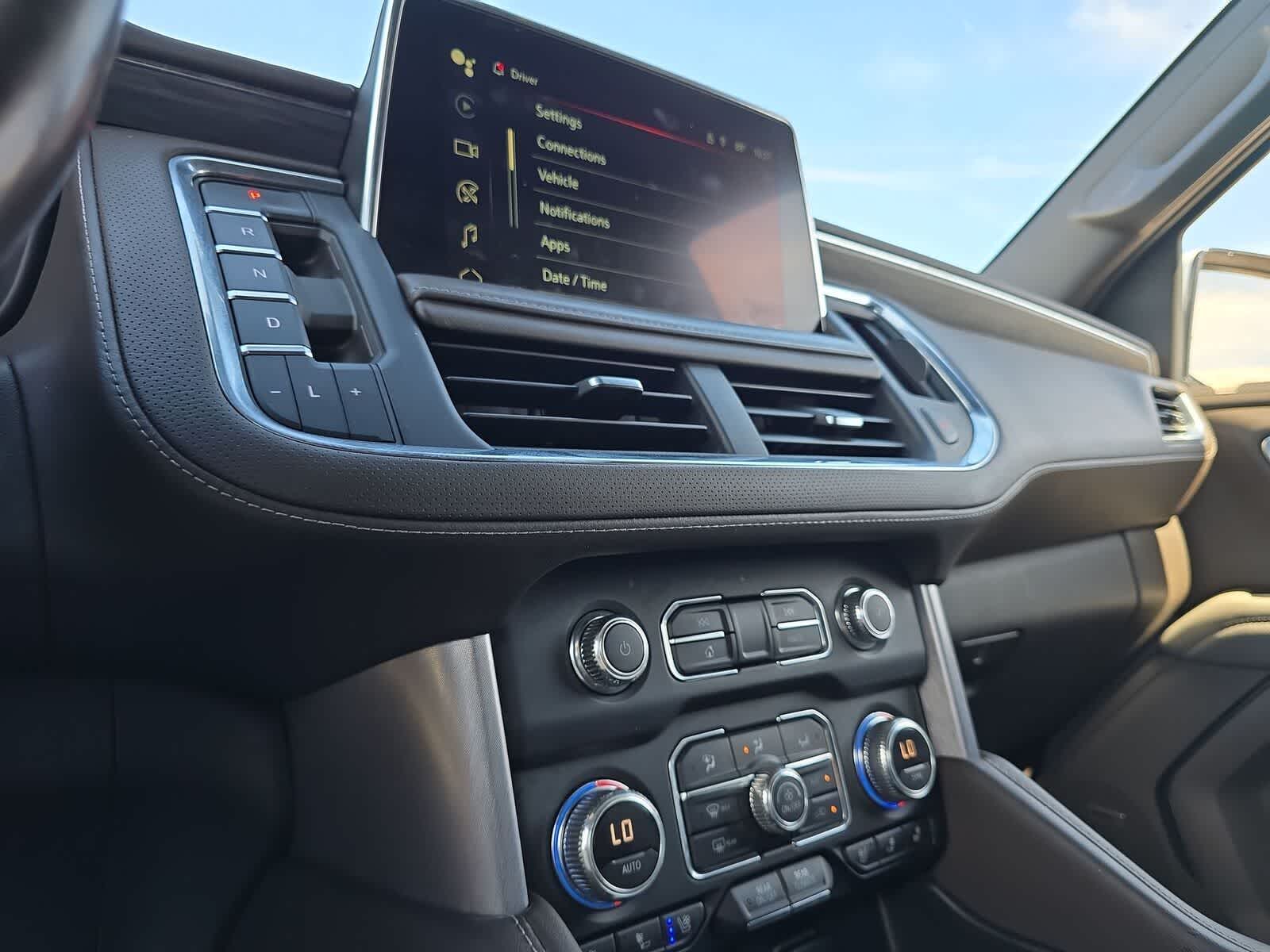 GMC Yukon XL SLT 2022