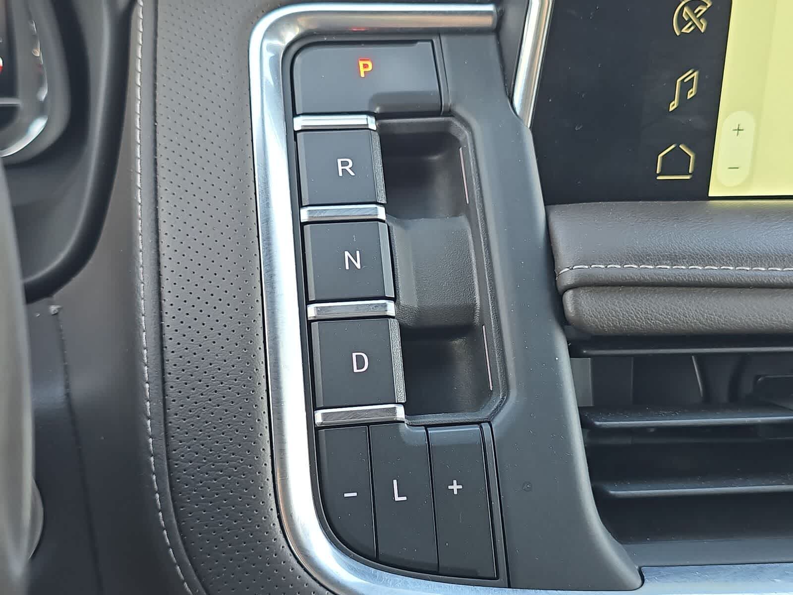 GMC Yukon XL SLT 2022