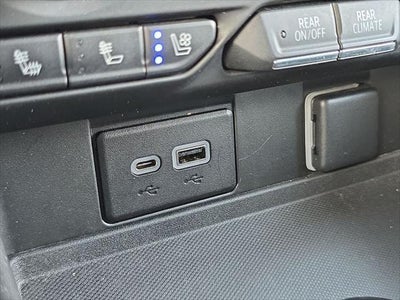 GMC Yukon XL SLT 2022