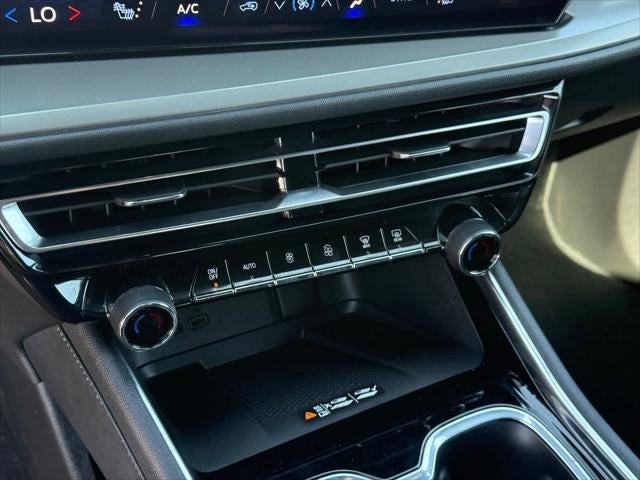 Chevrolet Traverse LT con tracción delantera de 2026