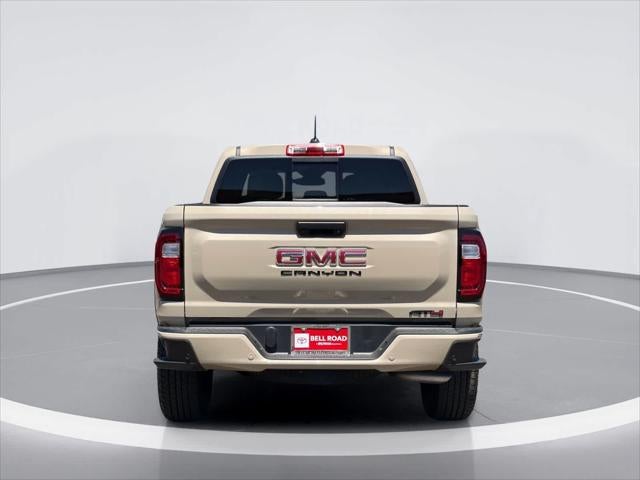 GMC Canyon 4x4 AT4 2024