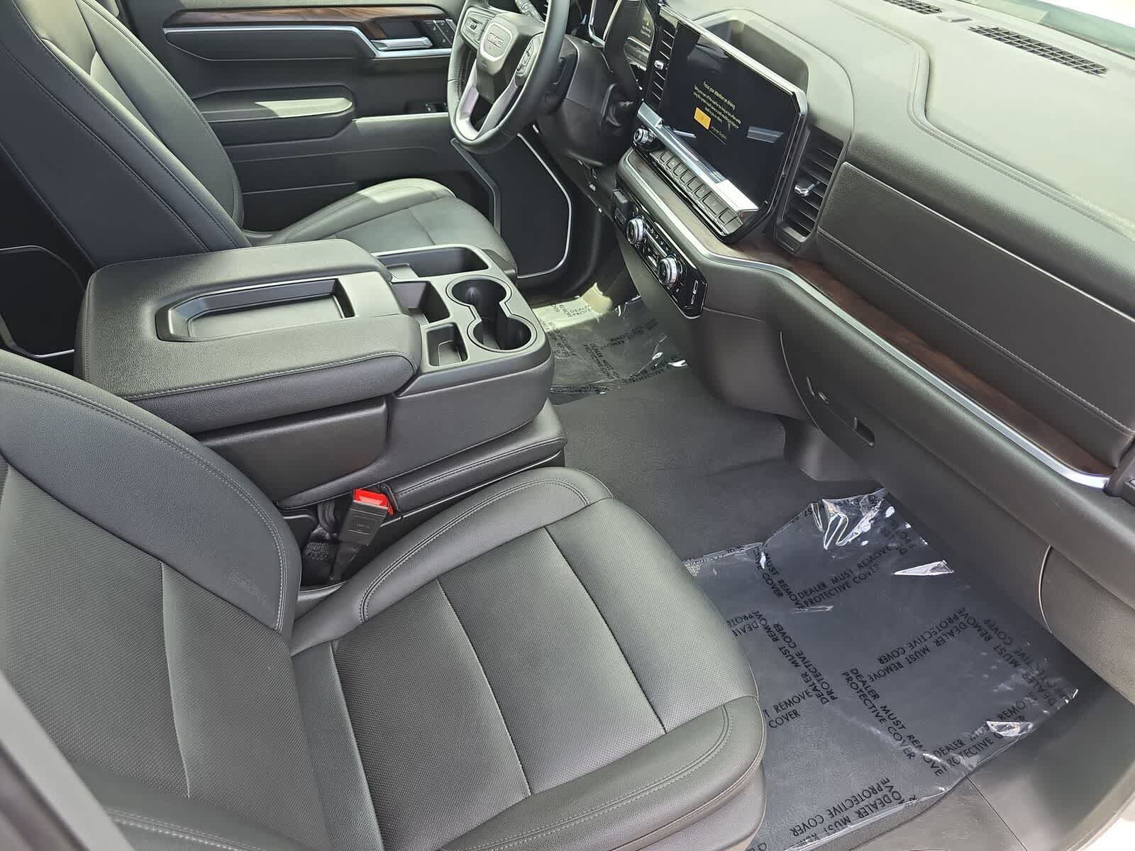 GMC Sierra 1500 SLT 2025