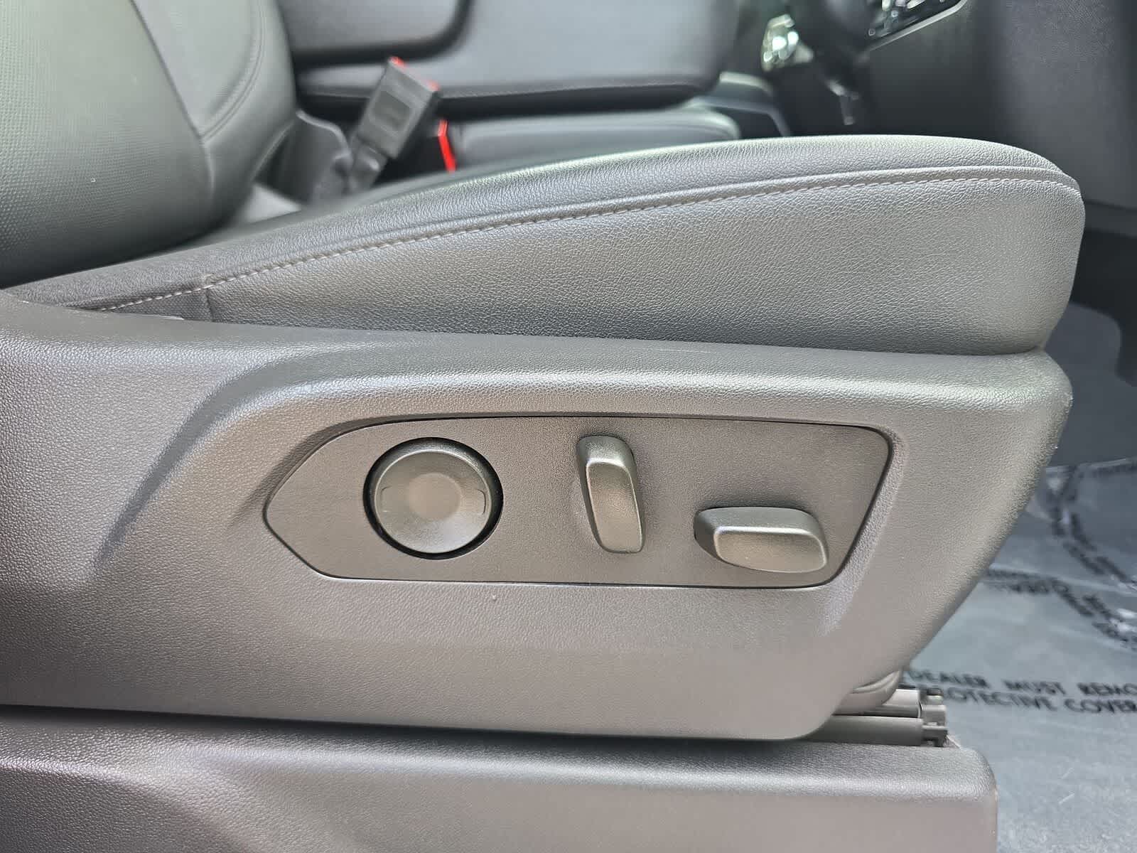 GMC Sierra 1500 SLT 2025