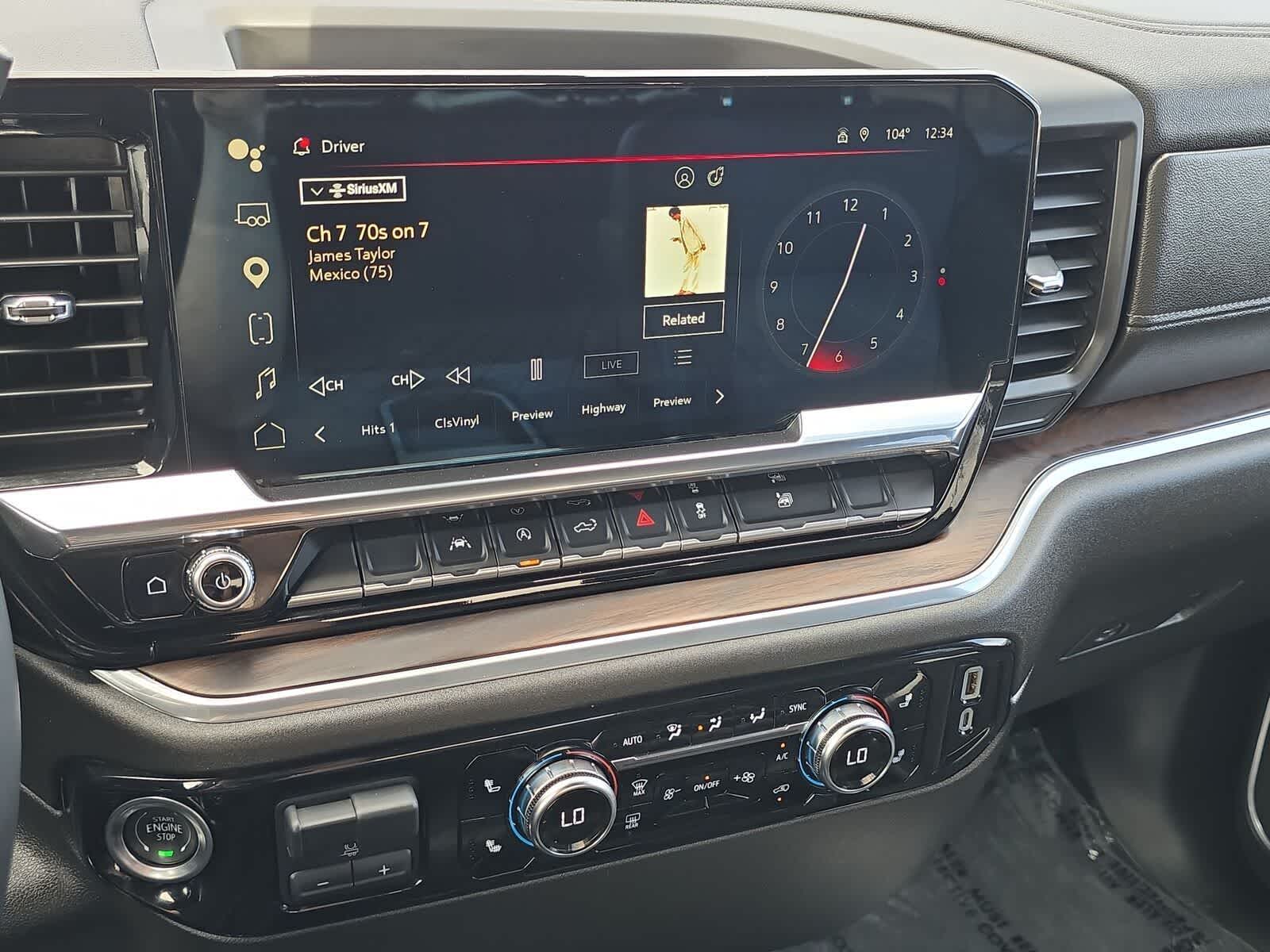 GMC Sierra 1500 SLT 2025