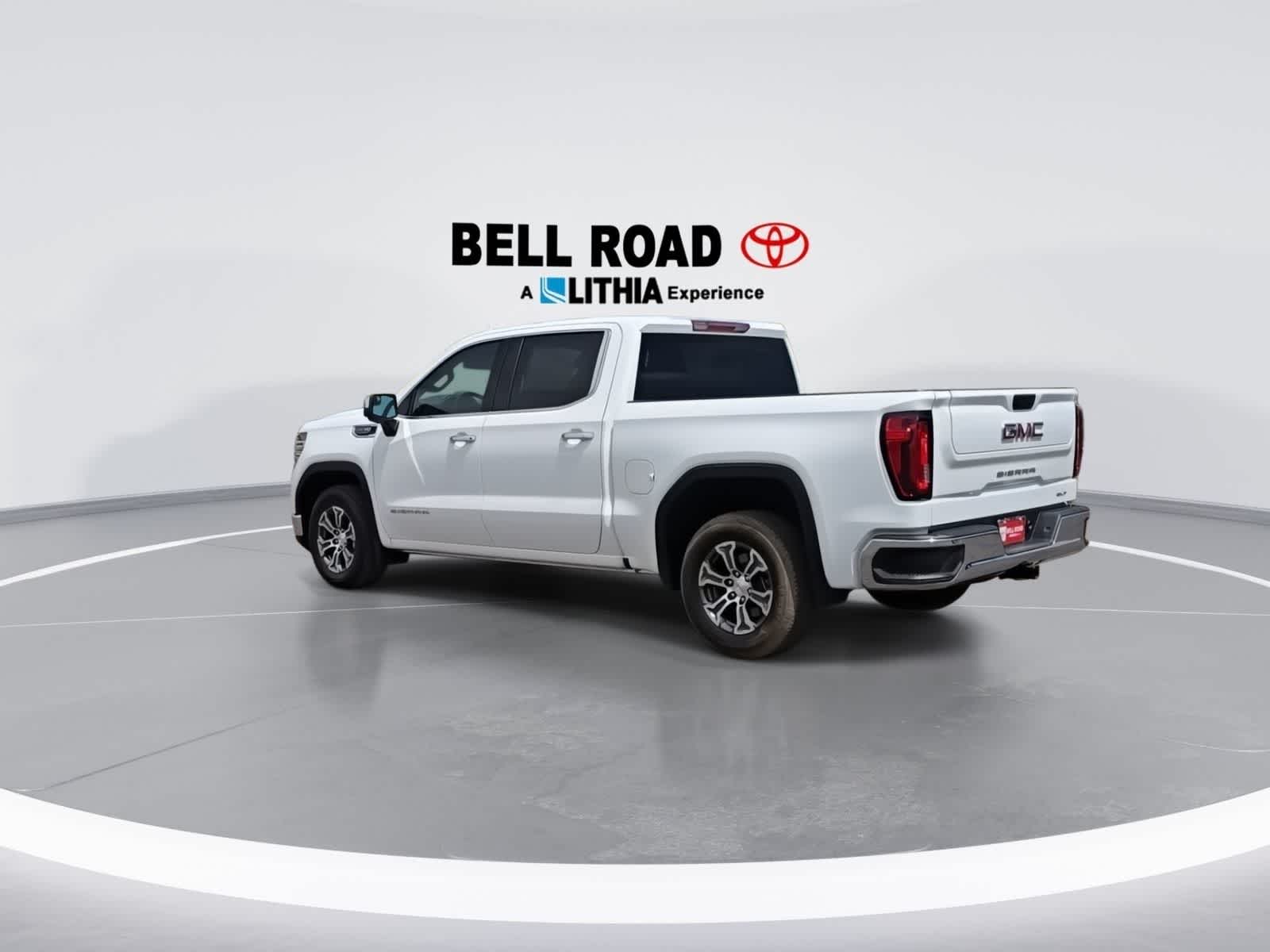 GMC Sierra 1500 SLT 2025