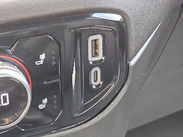 GMC Sierra 1500 SLT 2025