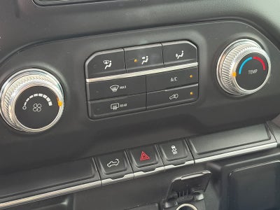 GMC Sierra 1500 4x4 de 2020, cabina doble, 147"