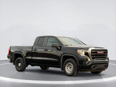 GMC Sierra 1500 4x4 de 2020, cabina doble, 147"