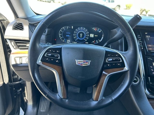 2017 Cadillac Escalade ESV de lujo