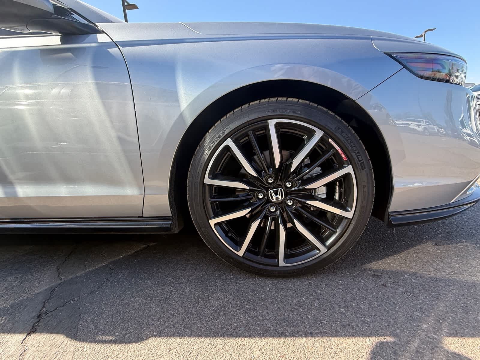 Honda Accord Hybrid Touring 2023