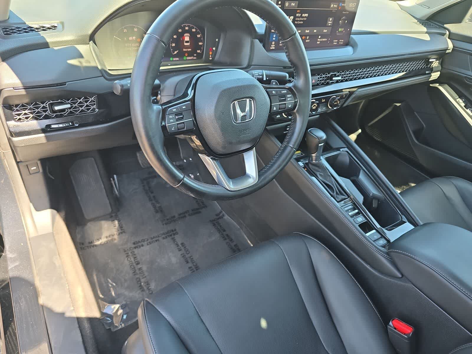 Honda Accord Hybrid Touring 2023