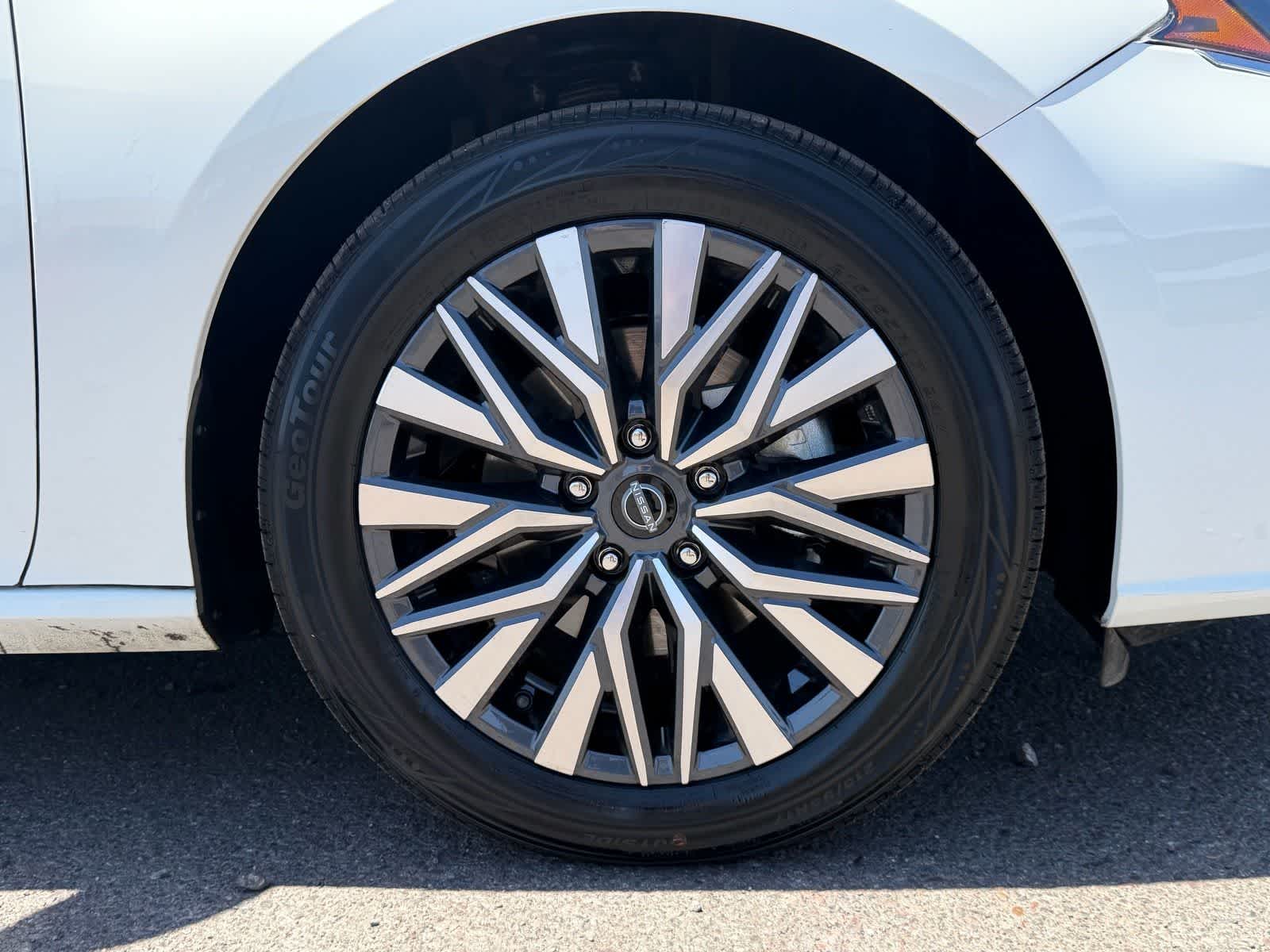 Nissan Altima SV 2025