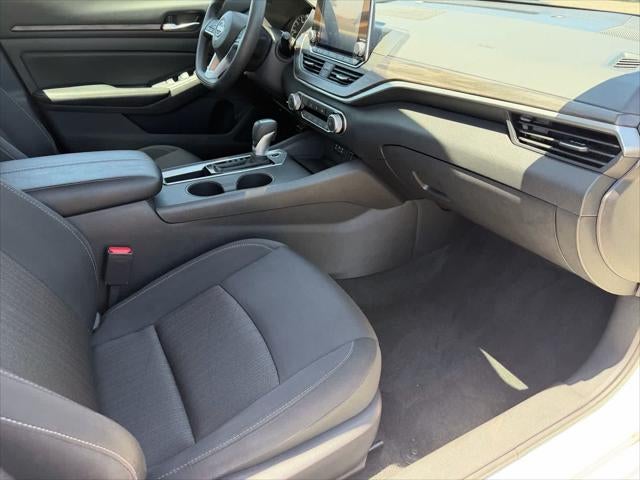 Nissan Altima SV 2025