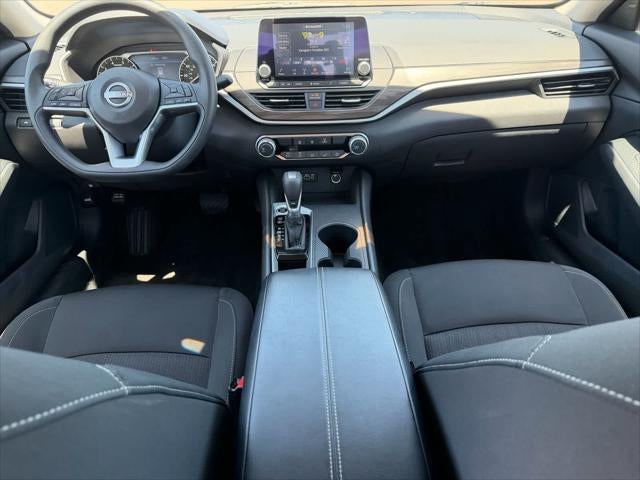 Nissan Altima SV 2025