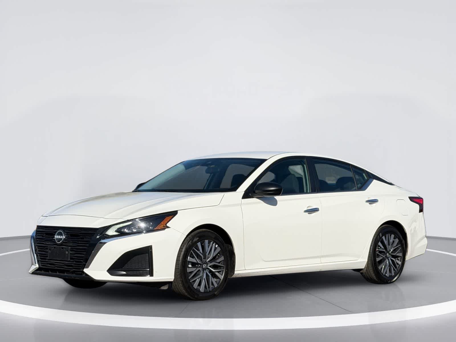 Nissan Altima SV 2025
