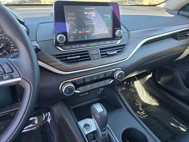 Nissan Altima SV 2025