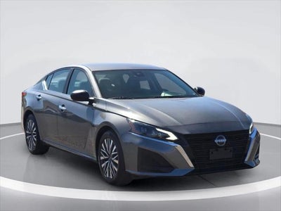 Nissan Altima SV 2025