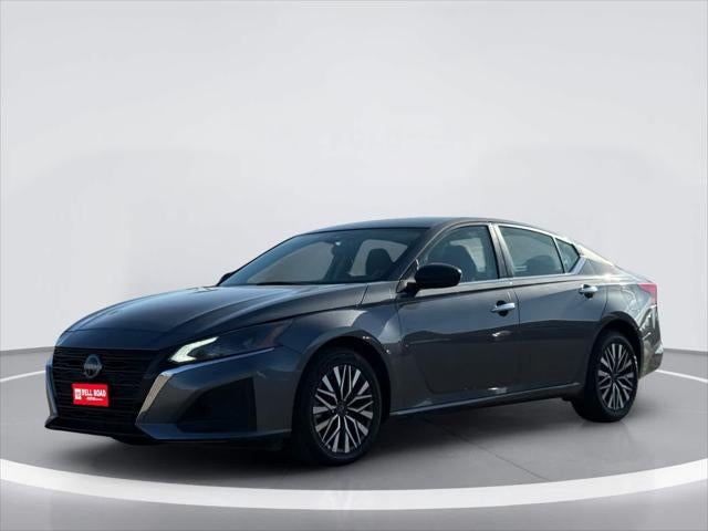 Nissan Altima SV 2025