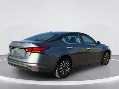 Nissan Altima SV 2025