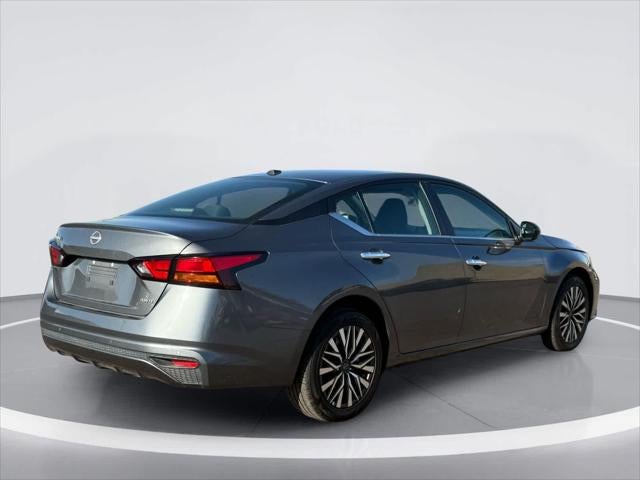 Nissan Altima SV 2025