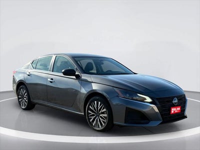 Nissan Altima SV 2025