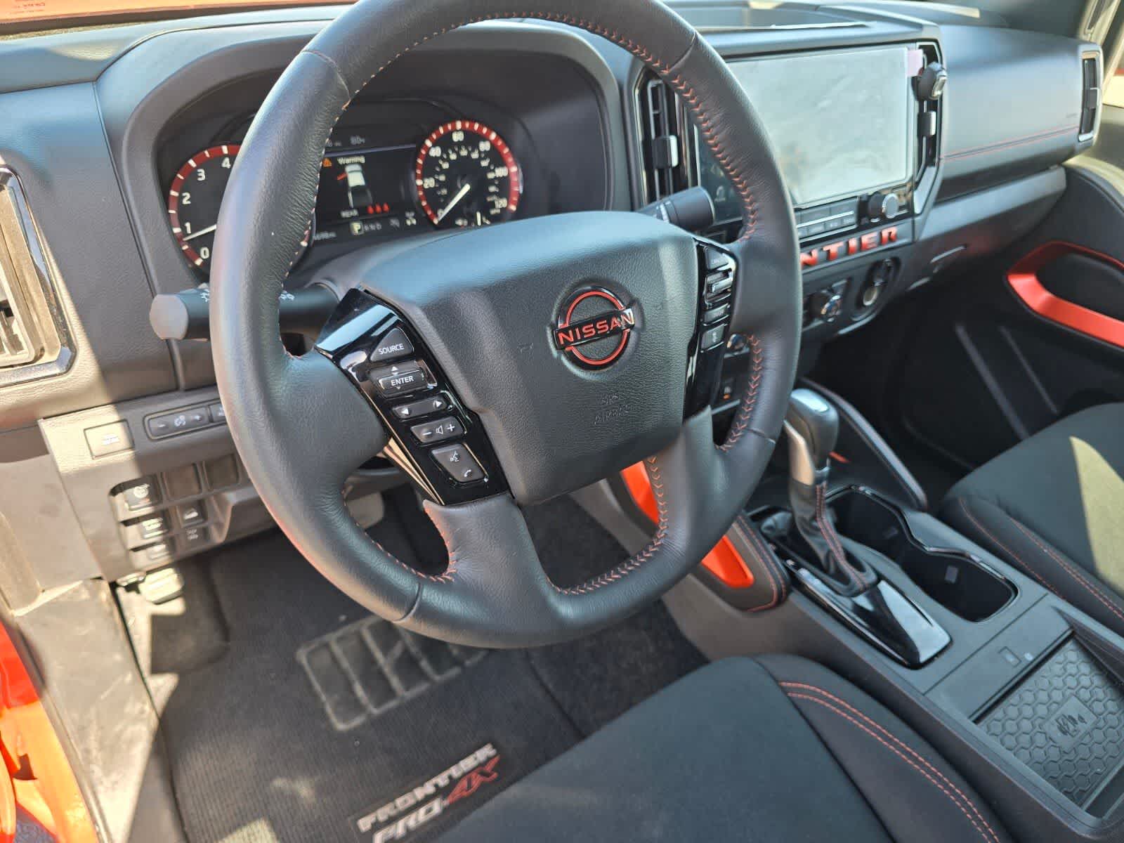 Nissan Frontier PRO-4X 2025