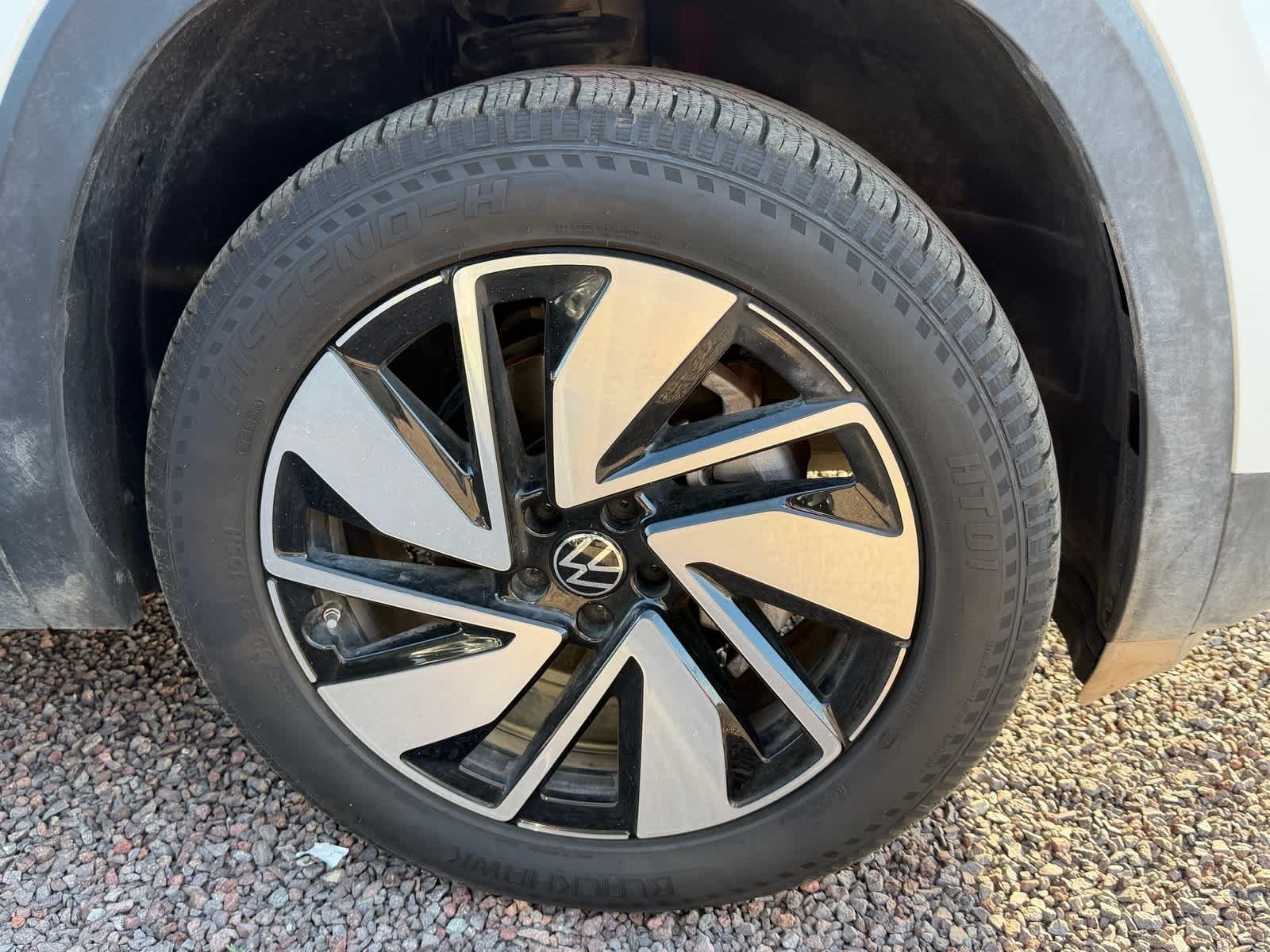 Volkswagen Atlas 2.0T SE con tecnología, 2024