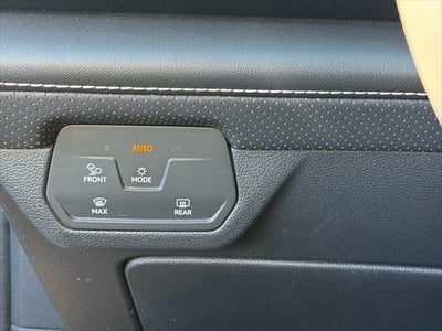 Volkswagen Atlas 2.0T SE con tecnología, 2024