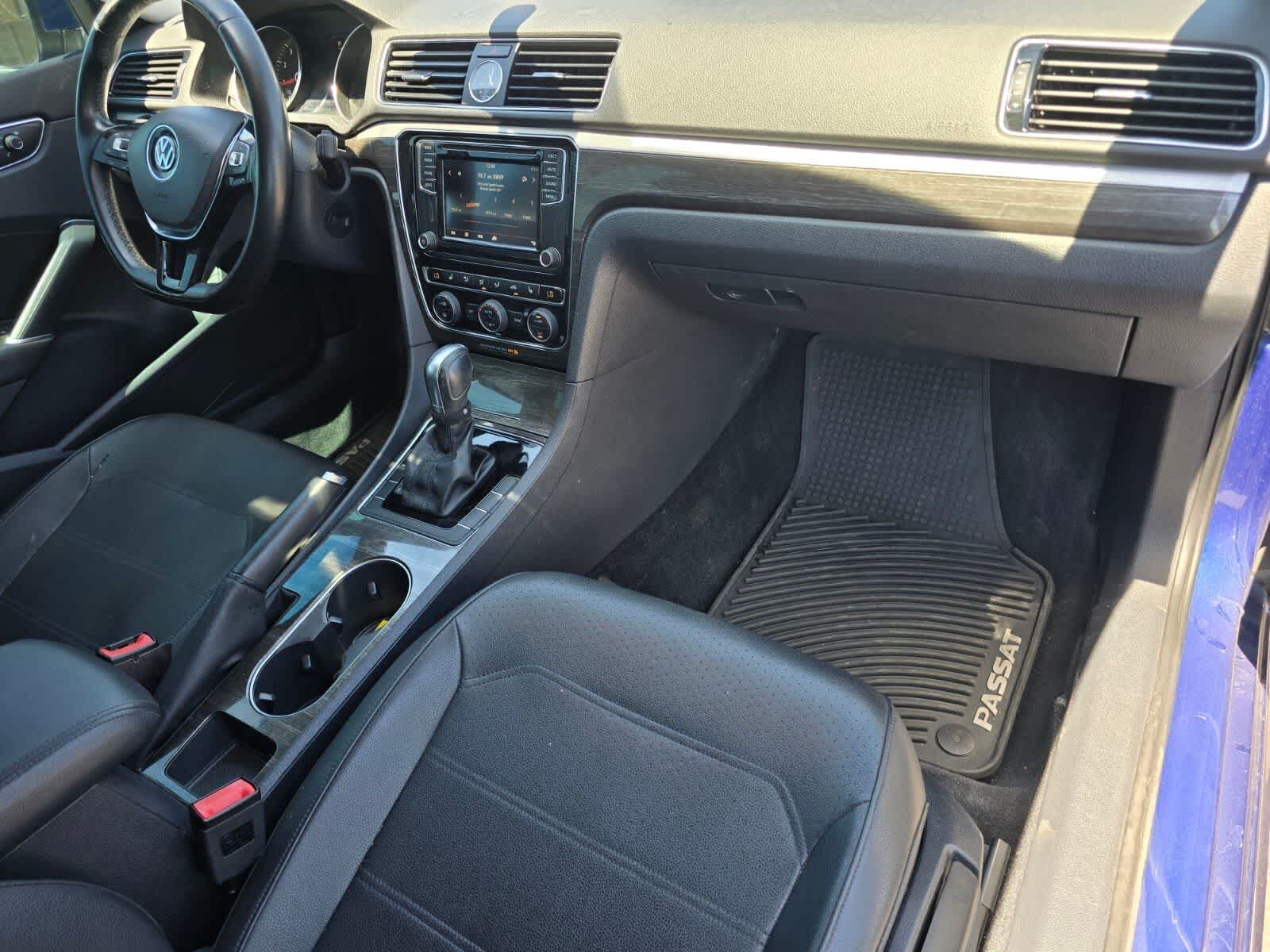 Volkswagen Passat 1.8T SE de 2017