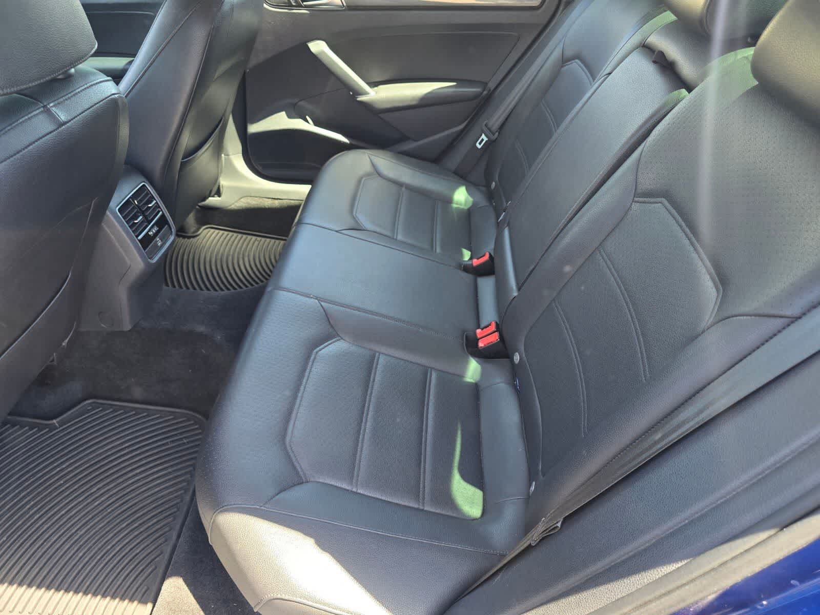 Volkswagen Passat 1.8T SE de 2017