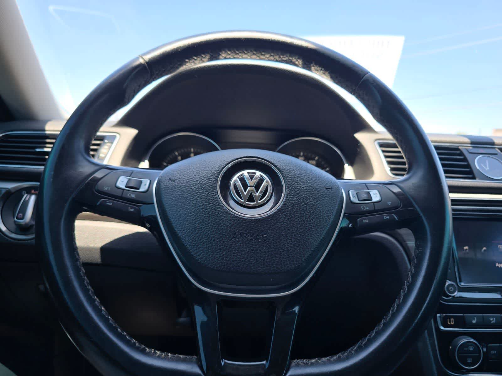 Volkswagen Passat 1.8T SE de 2017