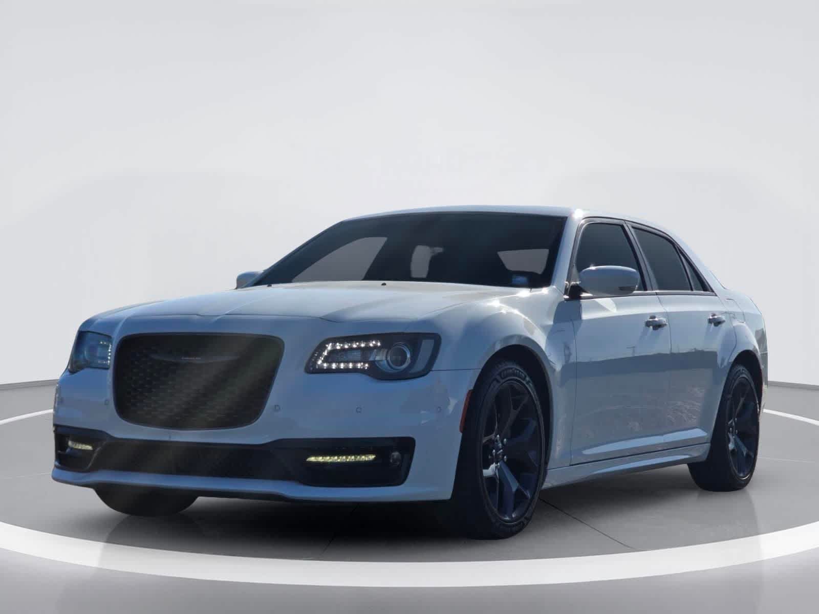Chrysler 300 y 300S 2021