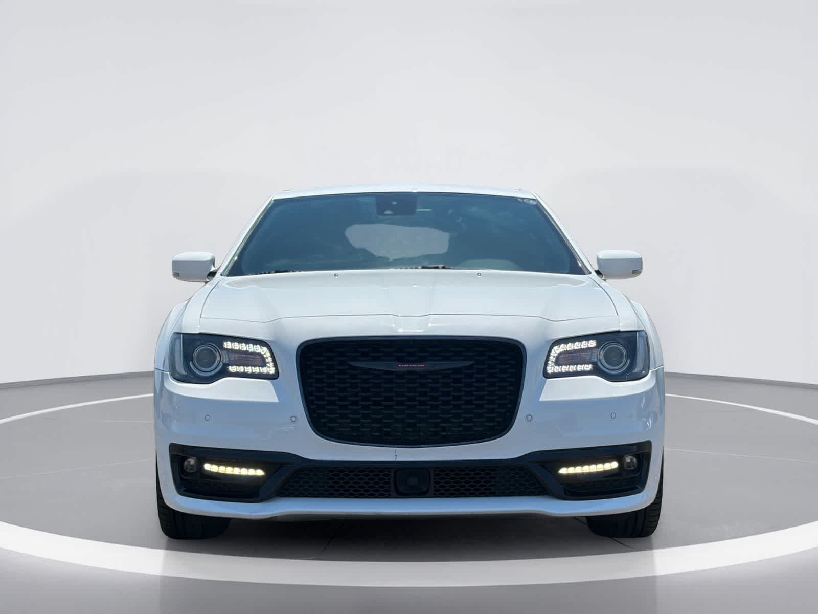 Chrysler 300 y 300S 2021