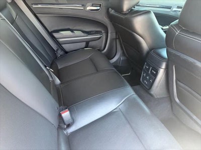 Chrysler 300 y 300S 2021
