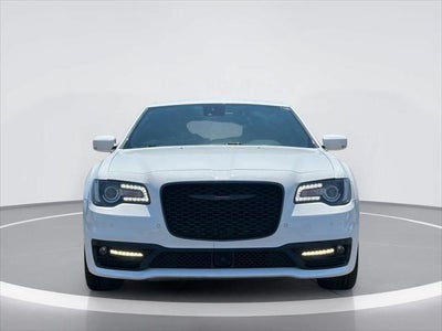 Chrysler 300 y 300S 2021