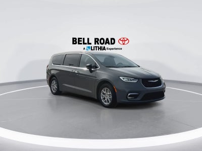 Chrysler Pacifica Select 2025