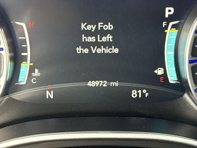 Chrysler Pacifica Select 2025