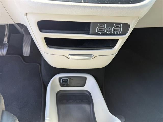 Chrysler Voyager LX 2022