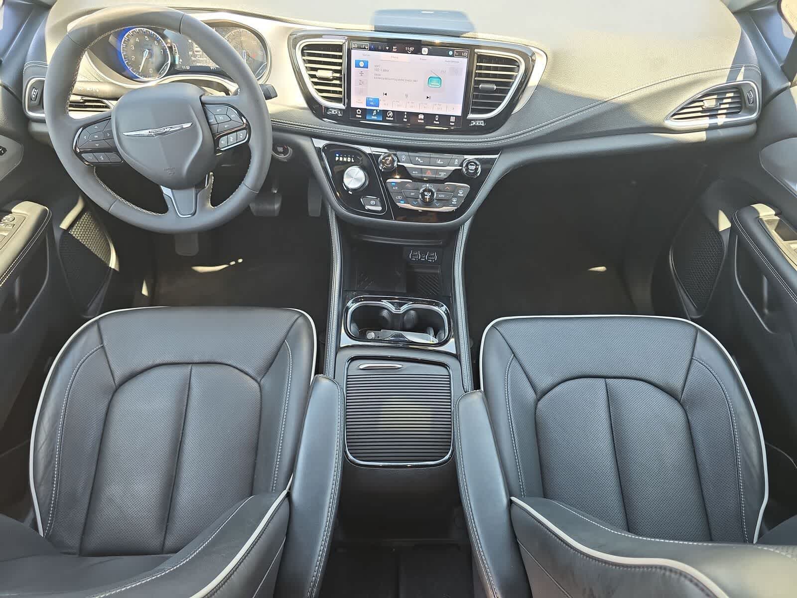 Chrysler Pacifica Limited 2025